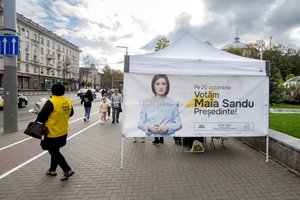 Apklausa: 55 proc. moldavų per referendumą ketina paremti europinę integraciją