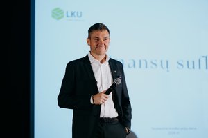 Kredito unijos lyg „šeimos gydytojai“? Tarptautinės kredito unijų dienos proga pokalbis su M. Janavičiumi