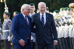 F. W. Steinmeieris Berlyne viešinčiam J. Bidenui įteikė aukščiausią Vokietijos apdovanojimą