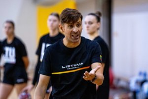 Naujo trenerio vedamos Lietuvos rankininkės pasiryžusios įveikti pasaulio čempionato atranką