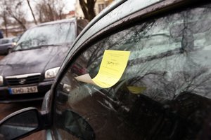 Svarbu žinoti čia statantiems automobilį: pasikeitė apmokėjimo tvarka