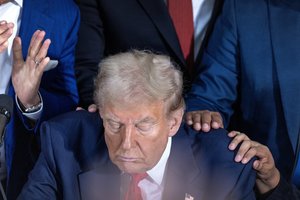 D. Trumpo pareiškimas pribloškė buvusį jo administracijos vadovą: „Man reikia tokių generolų, kokius turėjo Hitleris“