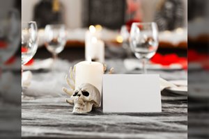 Interjero dizainerė pataria, kaip skoningai papuošti namus Helovinui