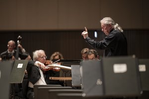 Festivalio „Gaida“ dienoraštis. Ketvirtoji diena: Hamburgo simfoninis orkestras ir pianistas Pierre'as-Laurent'as Aimard'as