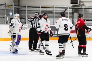 „7bet-Hockey Punks“ įspūdingu stiliumi iškovojo pirmąją sezono pergalę OHL Baltijos čempionate