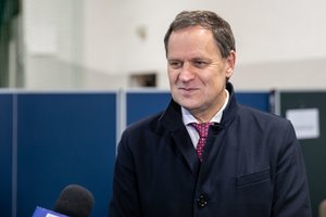 Balsuoti atvykęs W. Tomaszewskis nestokojo pasitikėjimo savimi: „Bendradarbiauti nori beveik visos partijos“