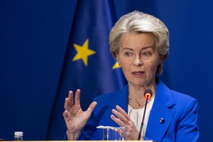 ES vadovė: Sakartvelo žmonės turi „teisę žinoti, kas atsitiko“ per ginčyjamą balsavimą