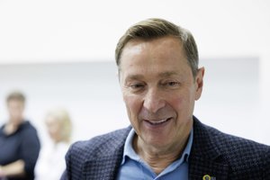 VRK: po balsų perskaičiavimo pripažinta A. Zuoko pergalė