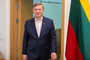 Dėl koalicijos – ištrintos visos R. Karbauskio raudonos linijos: ginasi, kad taip saugo Lietuvą nuo liberalų