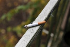 Specialistai sako, kad Lietuvai rūkymo problema neįdomi: trūksta tyrimų, o dėl priklausomybių konsultuojantys gydytojai tam dažnai neturi laiko