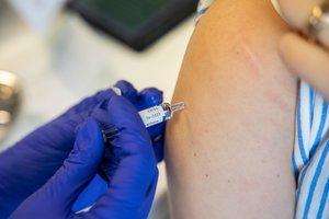 Ataskaita: per 2023–2024 m. gripo sezoną pasiskiepijo 23 proc. Lietuvos senjorų