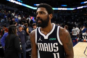 Karšta NBA naktis – žvaigždžių taškų lenktynės buvo pažymėtos „Mavericks“ pergale