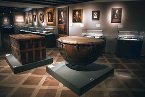 Lietuvos didikų Pacų giminės istorija ir paveldas – išskirtinėje parodoje Valdovų rūmų muziejuje