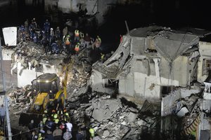 Izraelio kariuomenė pranešė per pastarąją parą atakavusi „daugiau nei 100 „Hezbollah“ taikinių“