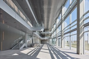 Erdvė visiems keliaujantiems į pajūrį: inovacijas kurianti gamykla čia nusileido kaip erdvėlaivis