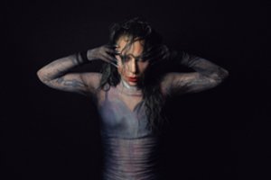 Tamsioji Lady Gagos pusė sugrįžo: atlikėja pristato naują singlą „Disease“