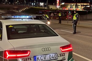 Iki šios datos neatlikus tokio darbo vairuotojų laukia baudos iki 100 eurų – ragina suskubti