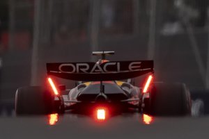 Lietinga „Formulės 1“ kvalifikacija Brazilijoje: 5 avarijos ir M. Verstappeno nesėkmė