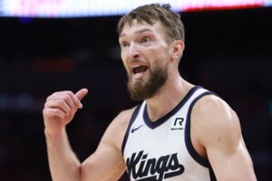 Pergalingas metimas! D. Sabonis paskutinę sekundę tapo „Kings“ didvyriu