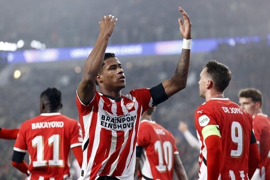 PSV – „Girona“