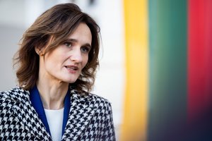 Po V. Blinkevičiūtės sulaužyto pažado – V. Čmilytės-Nielsen kritika: tai daro žalą