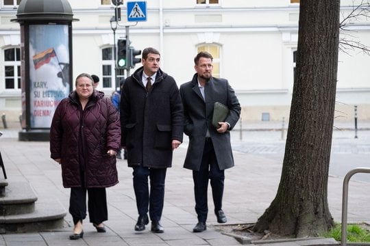 Robert Puchovič, Remigijus Žemaitaitis ir Agnė Širinskienė susitiko su Gintautu Palucku, Juozu Oleku ir Robertu Duchnevič.