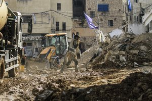Palestiniečiai praneša, kad per Izraelio smūgį Vakarų Krante žuvo žmogus