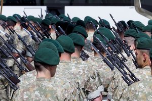 Žiniasklaida: Lietuvos kariuomenės slapti dokumentai saugomi rusiško kapitalo įmonės seifuose