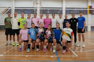 Lietuvos jaunių merginų tinklinio rinktinė ruošiasi Europos tinklinio čempionato atrankai