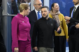 Danijos premjerė pritaria D. Trumpui, kad Europa turėtų labiau padėti Ukrainai