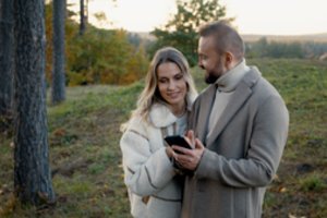 Stano atgaivino superhitą „Saulė“ ir nufilmavo romantišką klipą: drauge – seniai matyta atlikėja