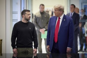 V. Zelenskio ir D. Trumpo pokalbyje dalyvavo ir E. Muskas: atskleidė, kokiu tikslu prisijungė