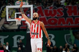 E. Fournier tolimų metimų patrauktas „Olympiakos“ svečių teritorijoje įveikė „Panathinaikos“