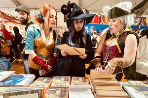 Lina Itagaki pristatė knygą „Mergaitė su šautuvu“ Italijoje