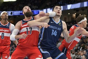 J. Valančiūnas Memfyje kipišavo su aukščiausiu NBA krepšininku