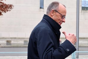 Vokietijos opozicijos lyderis F. Merzas įsitikinęs, kad susitartų su D. Trumpu