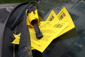 Vilniaus Baltupių vairuotojų laukia baudų lietus – per valandą skundikas policiją užvertė pranešimų lavina