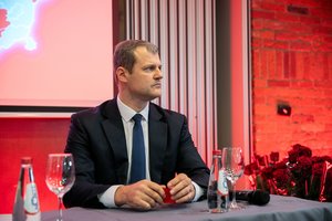 G. Paluckas teigia nesiruošiąs dirbtinai gerinti santykių su Kinija: tai nėra vienas iš prioritetų