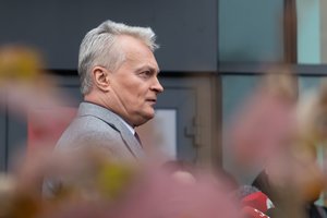 Iš „Nemuno aušros“ – aštri kritika G. Nausėdai, bet įrašą feisbuke netrukus ištrynė