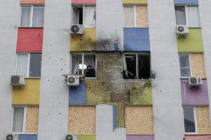 „Jis įskrido tiesiai į jos kambarį“: dažnėjant Rusijos dronų atakoms – neviltis ir Ukrainos gyventojų aukos