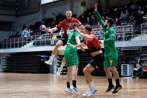 Lietuvos rankinio lygoje – atkakli lyderių dvikova ir gilėjanti čempionų duobė