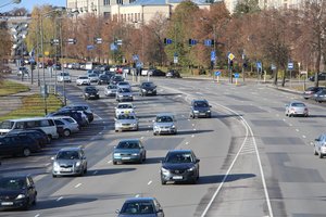 Šiuos automobilius Lietuvoje galima vairuoti neišlaikius praktinio egzamino: esame bene vieninteliai, kurie tai leidžia