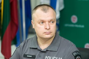 Buvęs Vilniaus policijos vadovas: riaušininkų apsuptame Seime tarėsi politikai, policininkai ir vidaus reikalų viceministras
