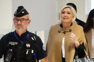 M. Le Pen – problemos su teisėsauga: gali atsidurti kalėjime, ant plauko ir politinė karjera