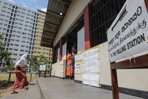 Šri Lankos parlamento rinkimuose – triuškinanti kairiųjų koalicijos pergalė