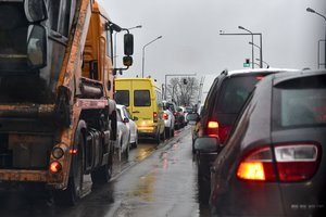 Vairuotojus informuoja, kada jums negaliotų turimas transporto priemonės draudimas: po avarijos lauktų didelės problemos