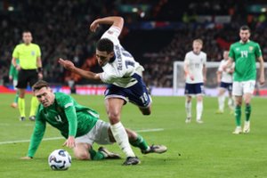 Anglai per 5 minutes įmušė 3 įvarčius ir sugrįžta į A divizioną, o E. Haalandas nepasigailėjo Kazachstano