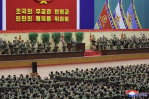 Šiaurės Korėjos vadovas Kim Jong-unas ragina kariuomenę ruoštis karui