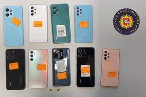 Marijampolės kalėjime – mobiliųjų telefonų „lietus“