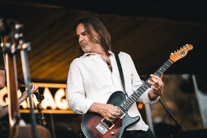 10 faktų apie buvusį „Genesis“ vokalistą ir vieną geriausių roko dainininkų Ray Wilson